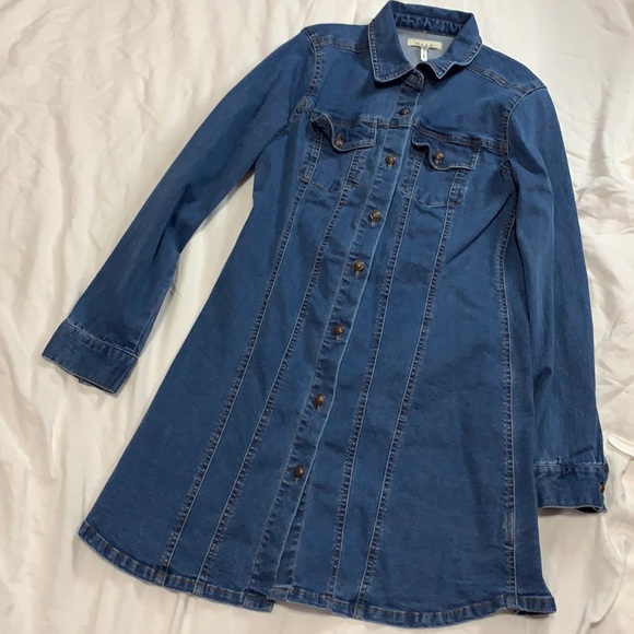 Denim dress - Picture 1 of 4